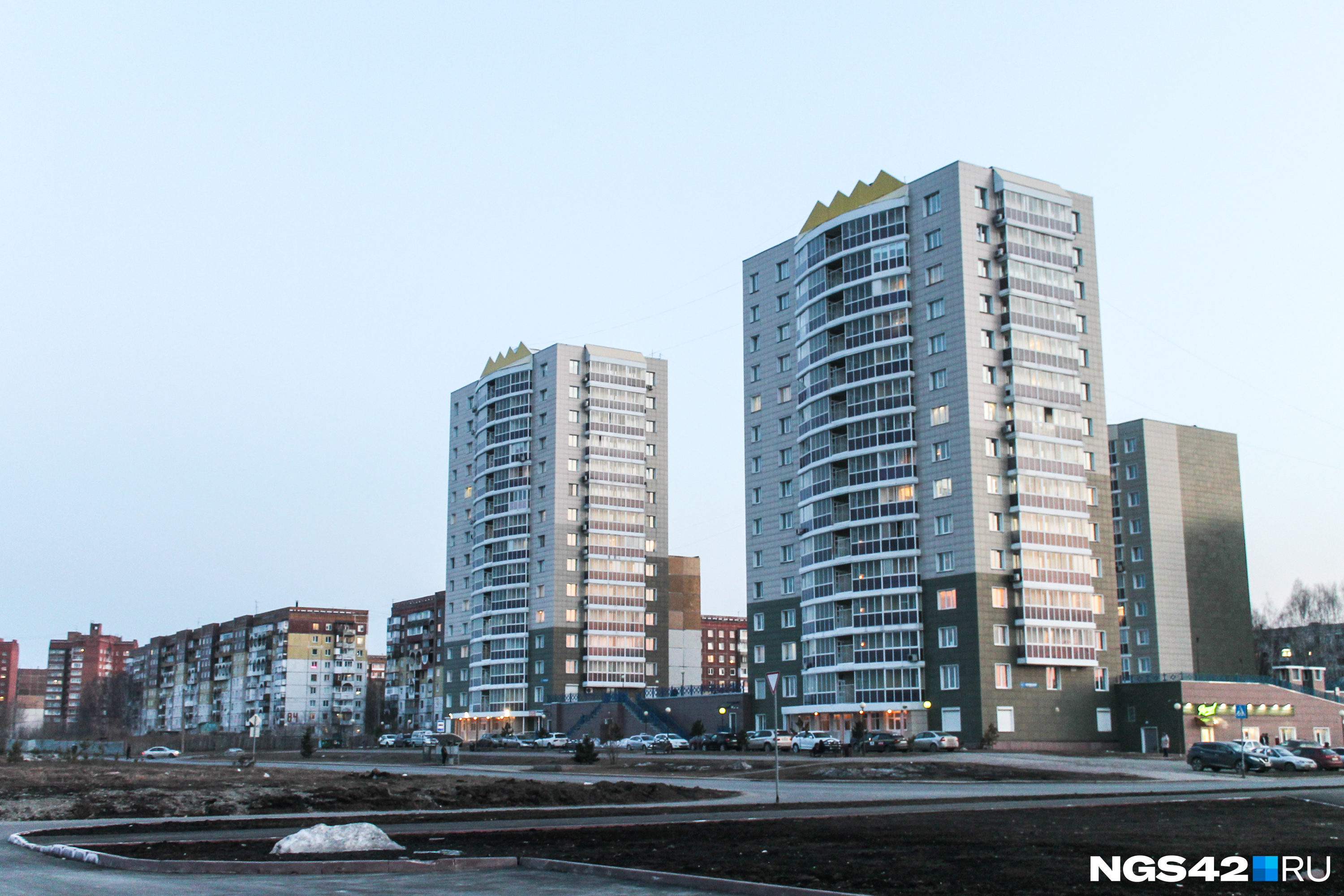 В Кузбассе хотят <a href="https://ngs42.ru/text/realty/2023/06/21/72418745/" class="_" target="_blank">построить</a> в 2023 году почти <nobr>1 млн</nobr> квадратных метров жилья В Кузбассе хотят <a href="https://ngs42.ru/text/realty/2023/06/21/72418745/" class="_" target="_blank">построить</a> в 2023 году почти <nobr>1 млн</nobr> квадратных метров жилья