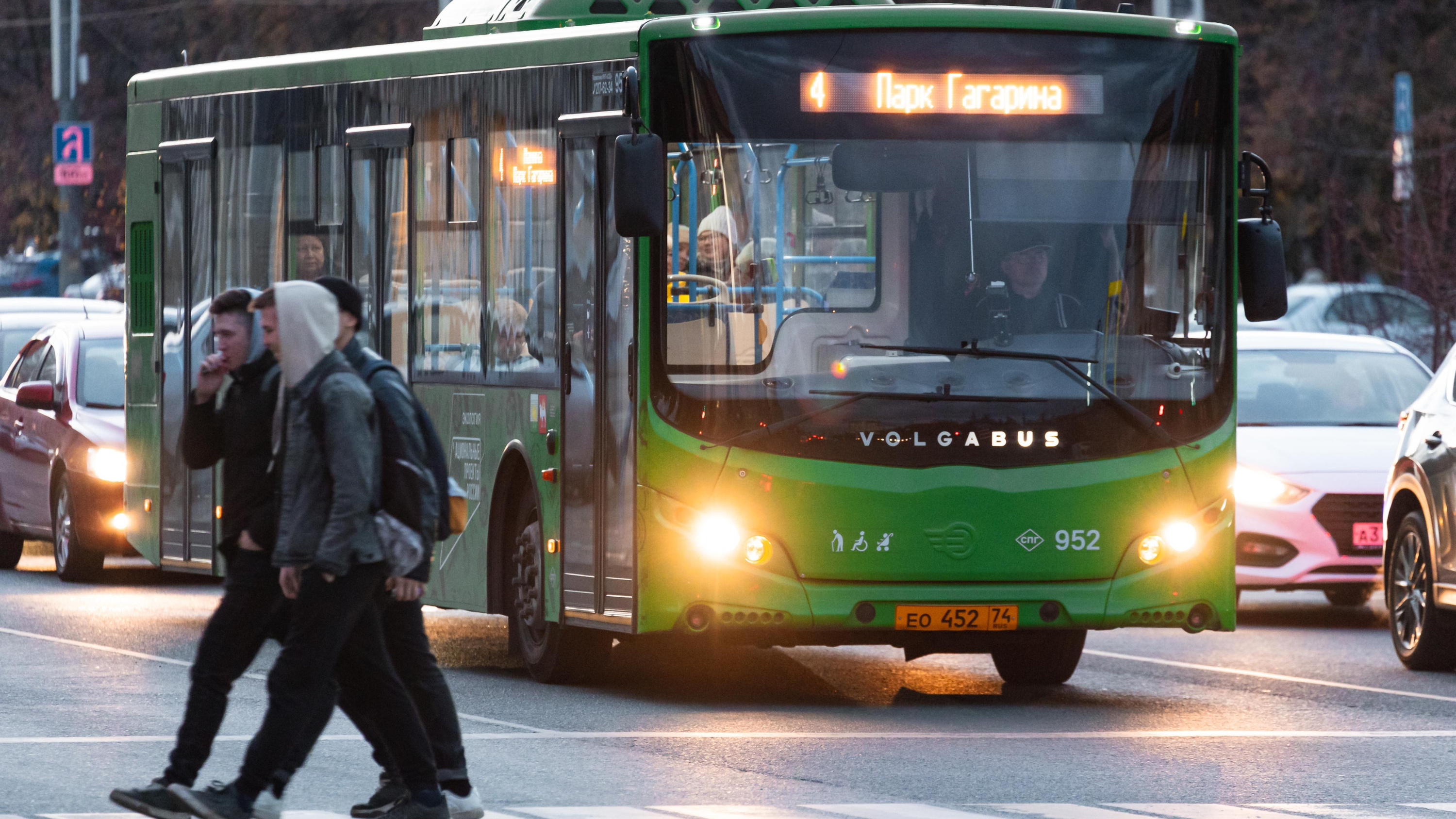 22 маршрута общественного транспорта изменят в Челябинске в День Победы