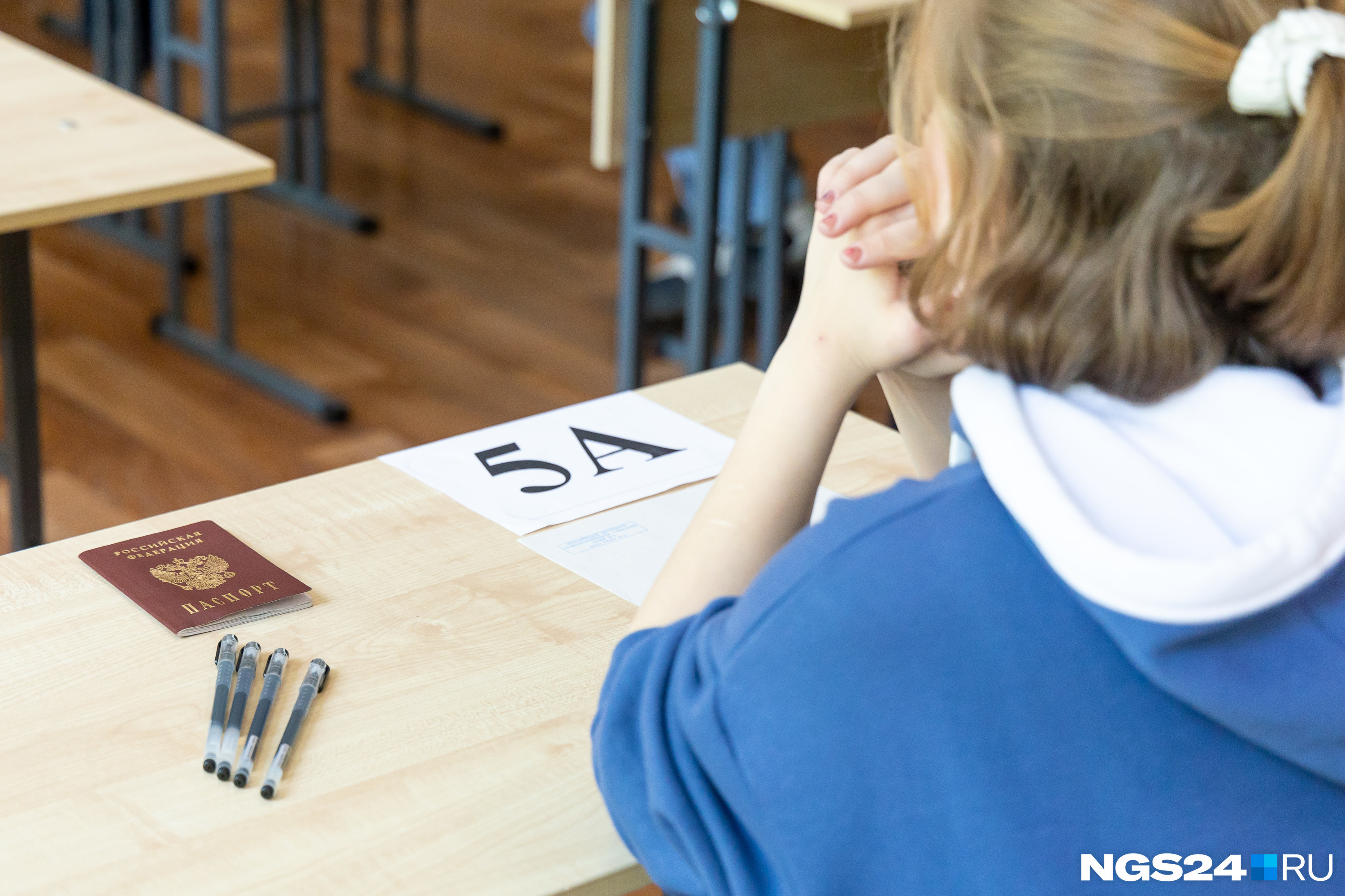 В последние годы дети стали ответственнее готовиться к экзаменам и шпаргалки — огромная редкость
