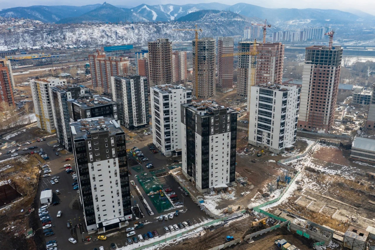 Некоторые дома в районе достроил «Культбытстрой» Некоторые дома в районе достроил «Культбытстрой»