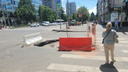 В Ростове закроют перекресток с ямой, в которую проваливаются горожане