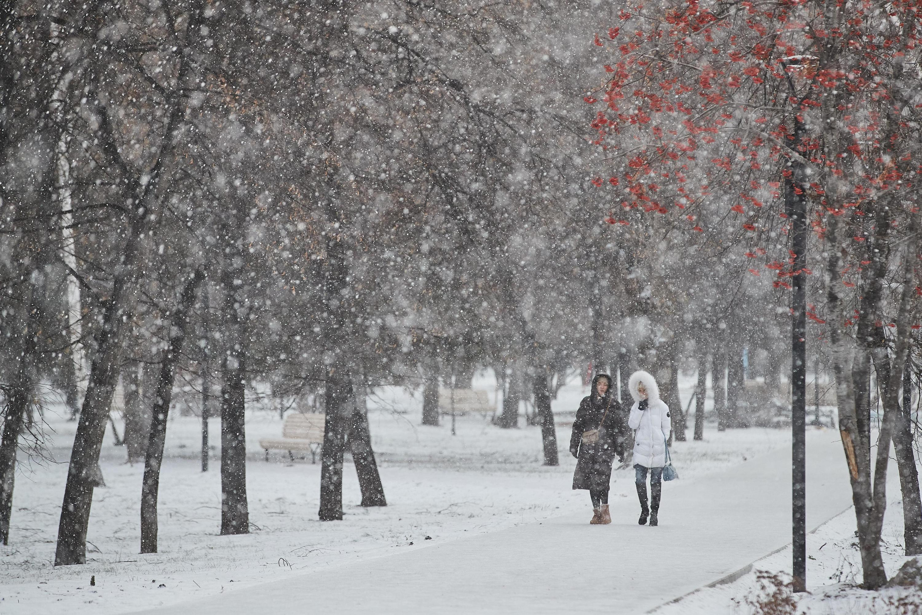 встретимся обещай. девушка думает о мужчине. встретимся обещай. встретимся обещай. прощание с любовью.