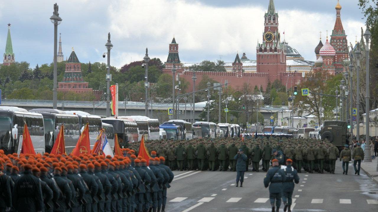 Усиления, заборы и толпы зрителей: как прошел парад Победы на Красной площади