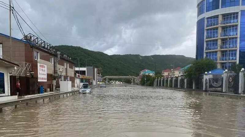 Федеральная трасса Джубга — Сочи перекрыта в Туапсинском районе из-за подтопления