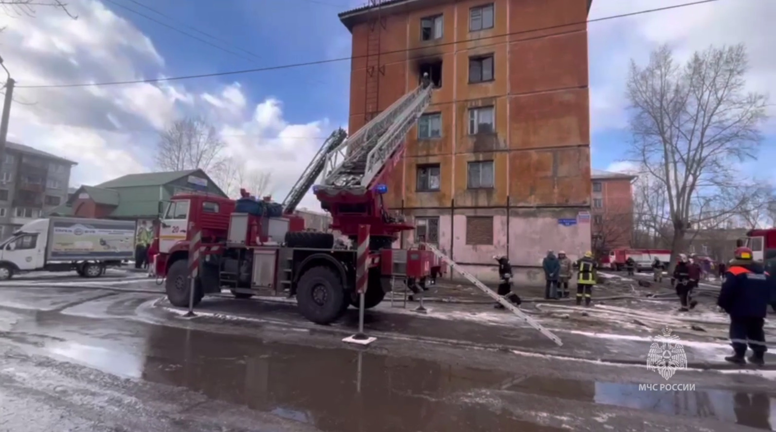 Выгорели пять комнат и коридор: мужчина погиб в пожаре на правобережье Красноярска