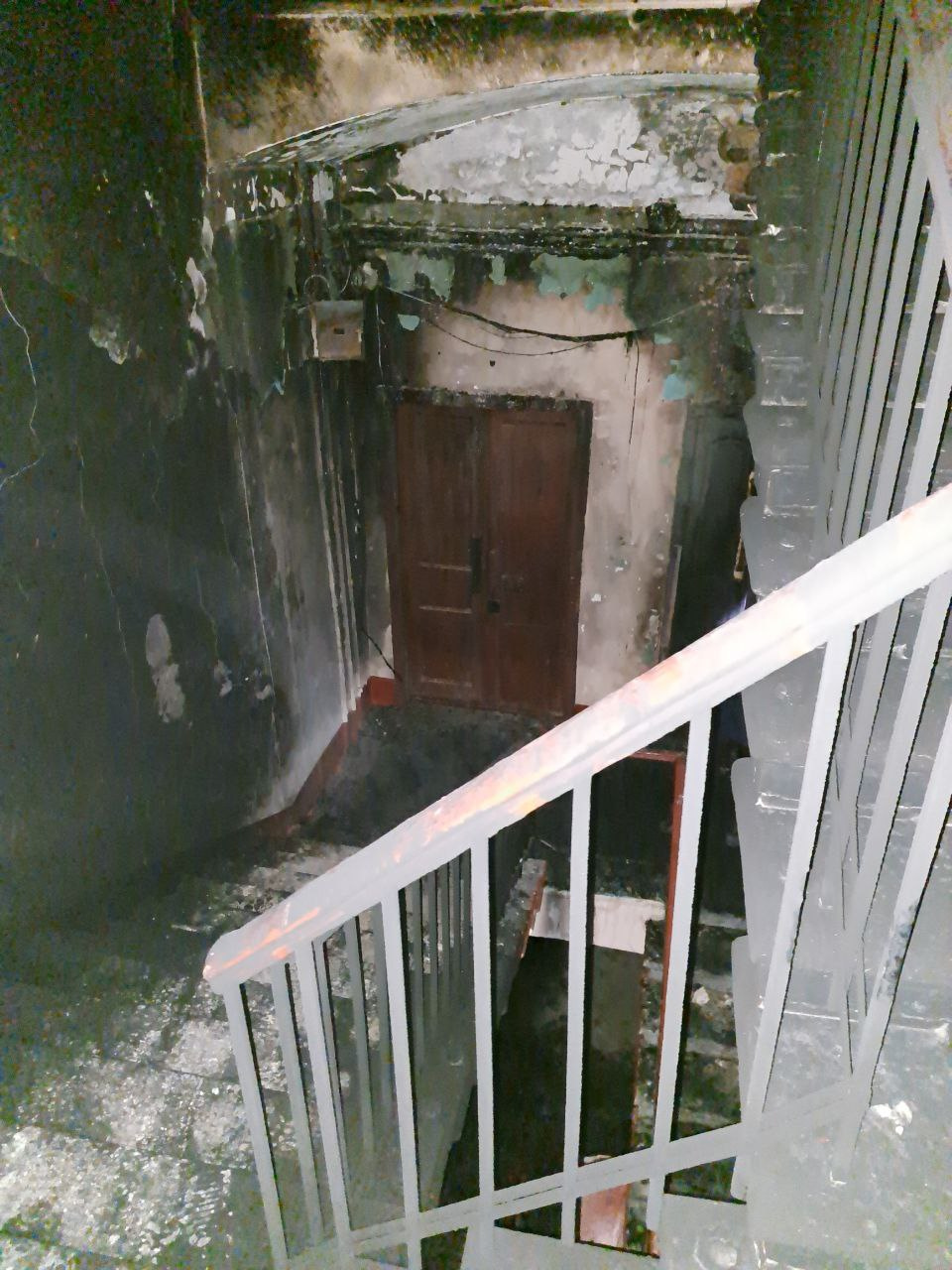 Пожар в парадной дома на набережной Фонтанки всё же связан с серией поджогов покрышек