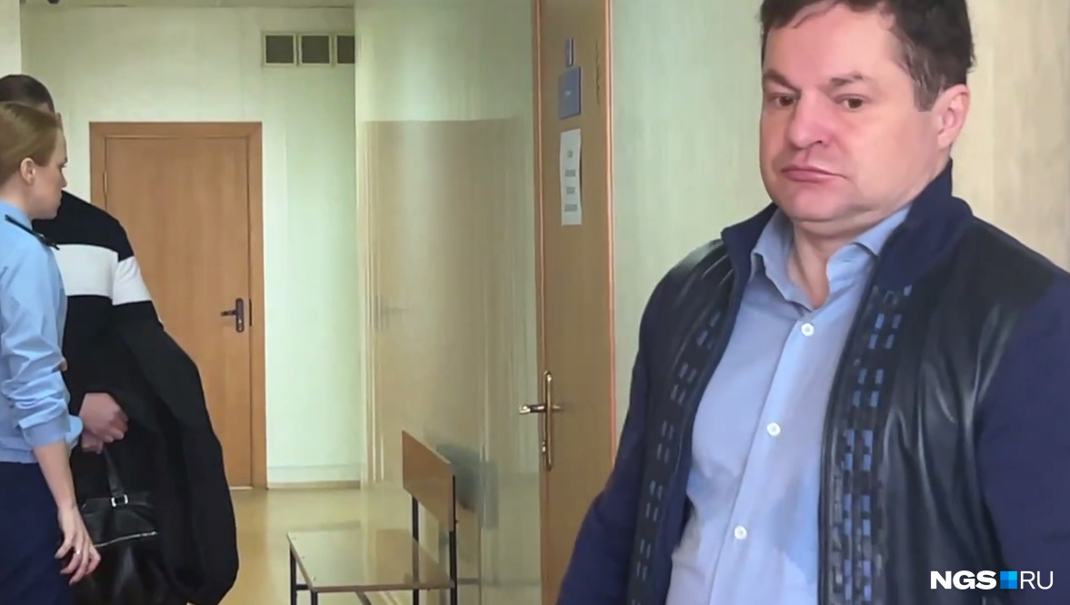 Михаил Обласов сейчас на свободе. Он не признает вину, но пока не готов рассказать, с чем связывает уголовное преследование Михаил Обласов сейчас на свободе. Он не признает вину, но пока не готов рассказать, с чем связывает уголовное преследование