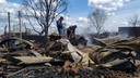 Сгорело 38 домов, один человек погиб: чем закончился для Зауралья пожар в Логоушке. Видео