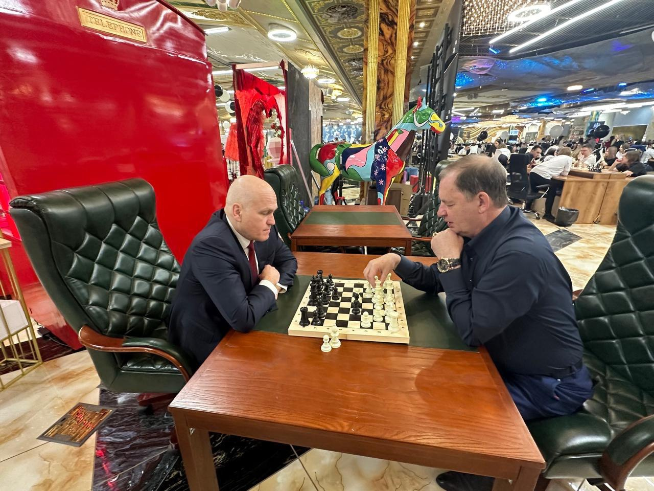Шах и мат! Как Екатеринбург превратился в столицу гроссмейстеров и при чём тут Сима-Ленд