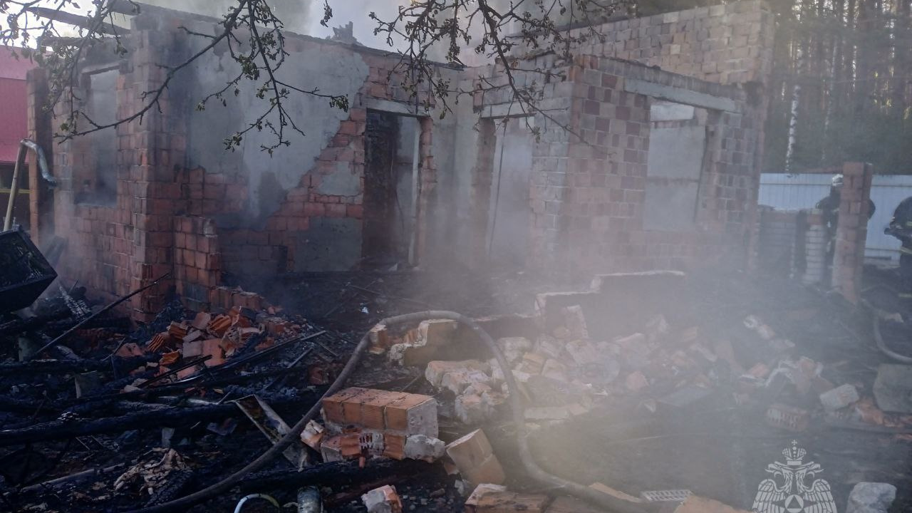В Нижегородской области сгорел дачный дом. Погибли два человека
