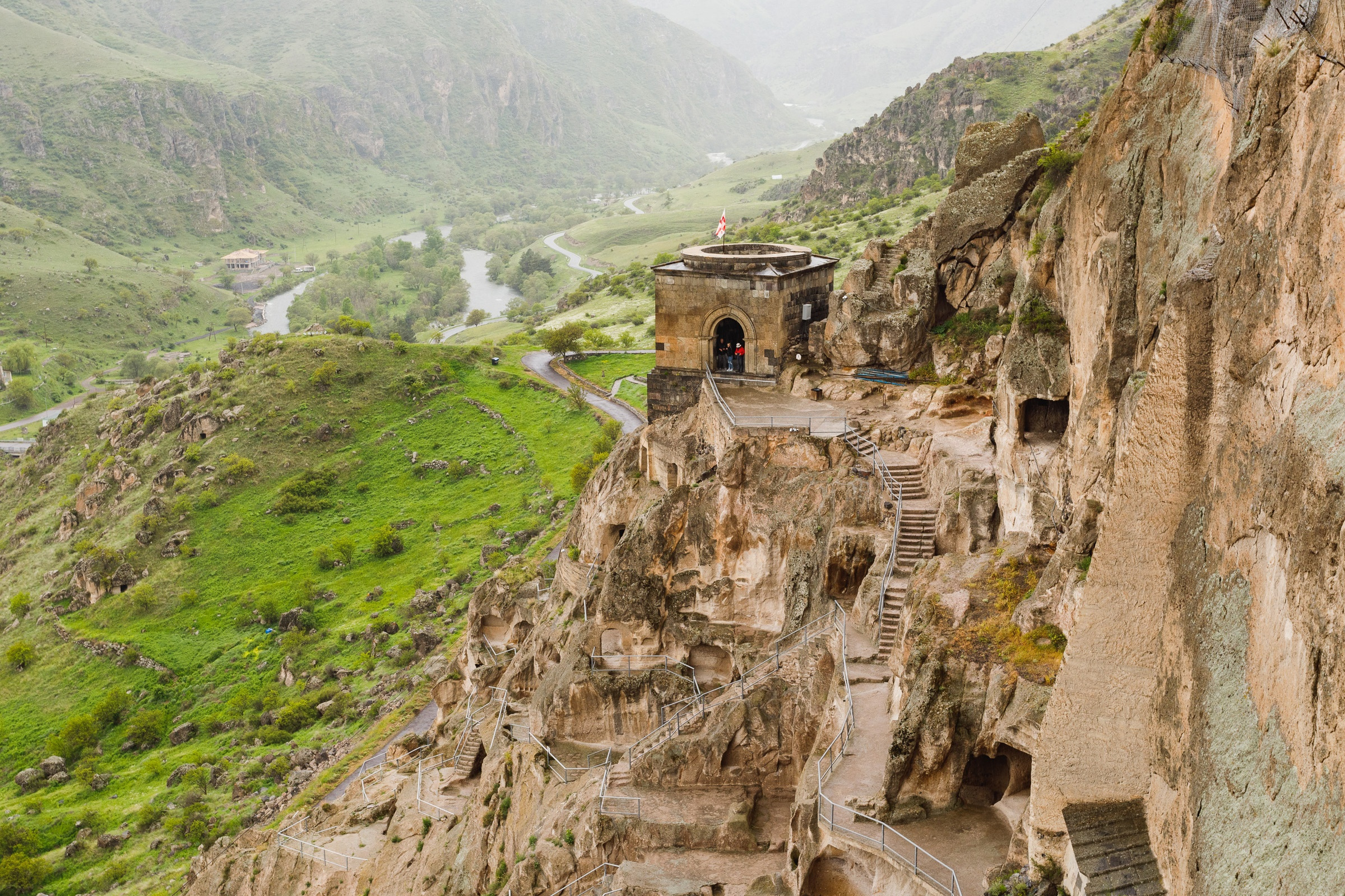 Вардзиа — пещерный монастырский комплекс XII–XIII веков на юге Грузии, в Джавахетии