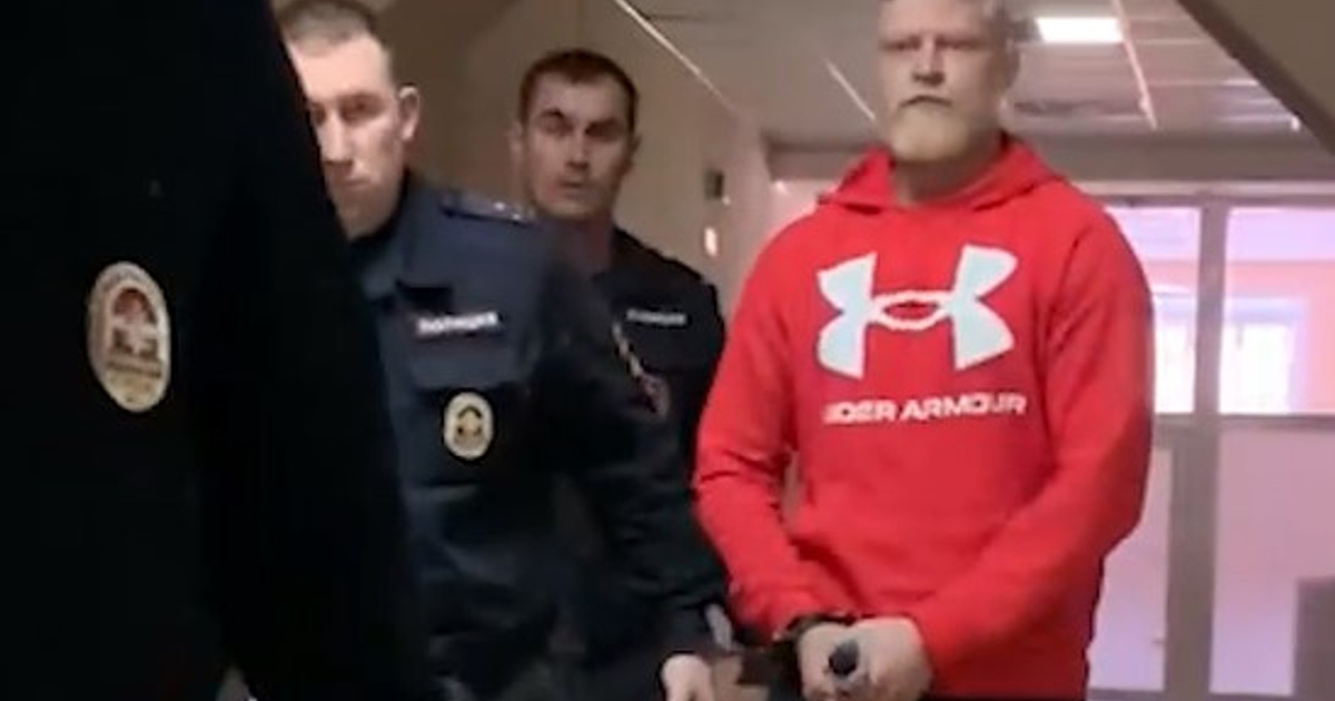 Слесаря, ранившего ножом полицейского в Магнитогорске, взяли под арест ...