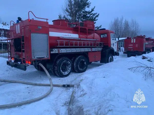 Тушили пожар около часа