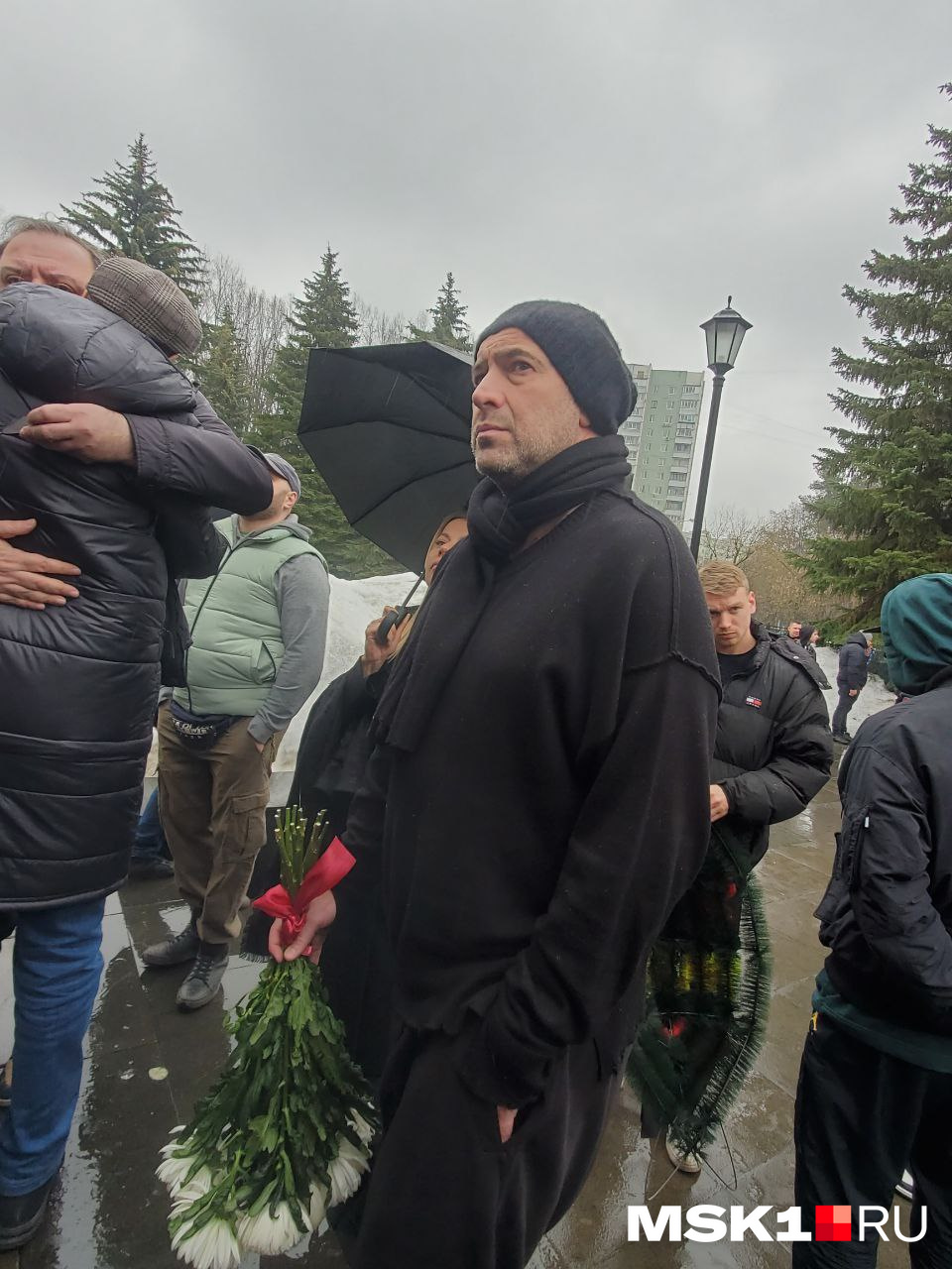 В Москве проходит церемония прощания со спортивным журналистом Василием  Уткиным в ЦКБ при президенте России, причина смерти комментатора, фото в  гробу, где похоронят - 23 марта 2024 - ФОНТАНКА.ру