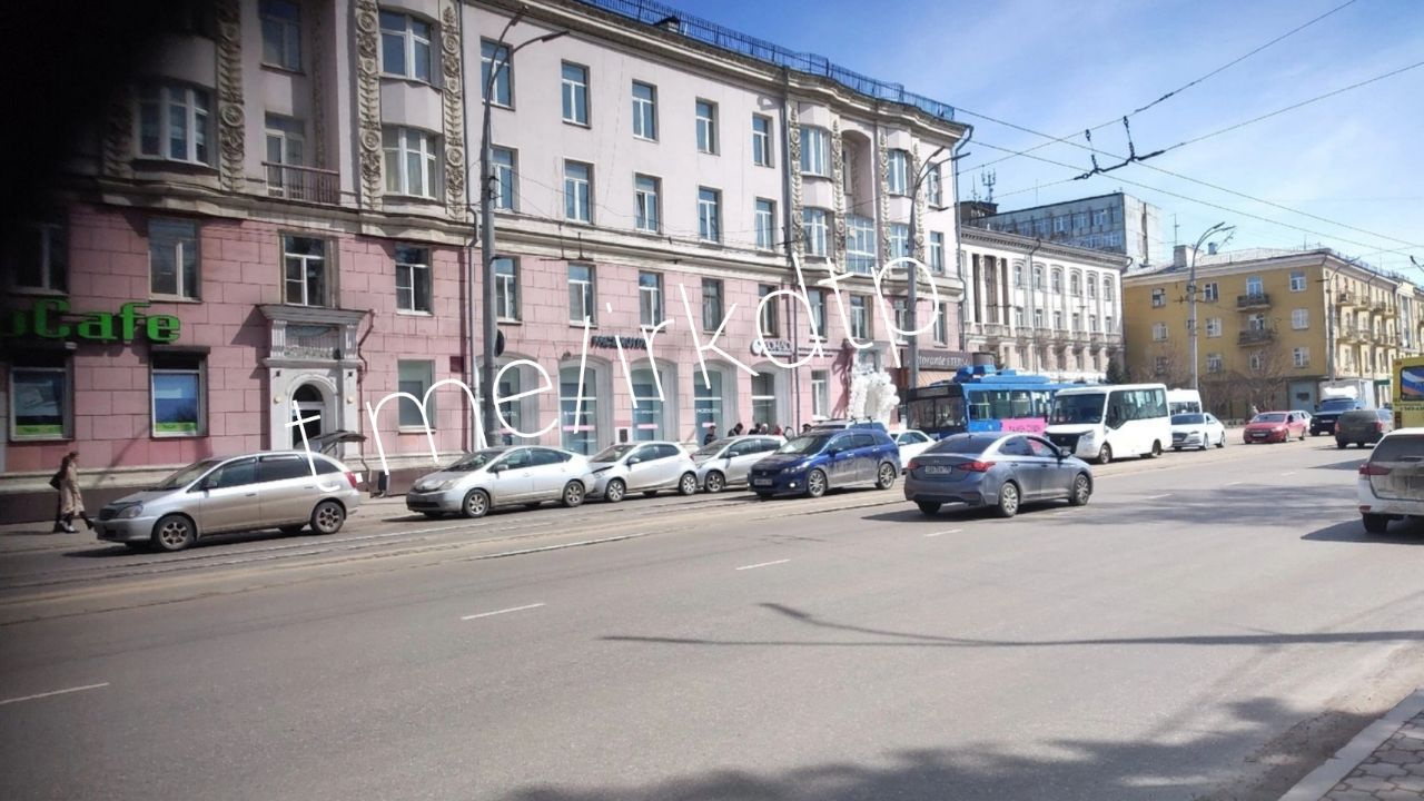 Паровозик на Ленина. Шесть машин и троллейбус столкнулись в центре Иркутска