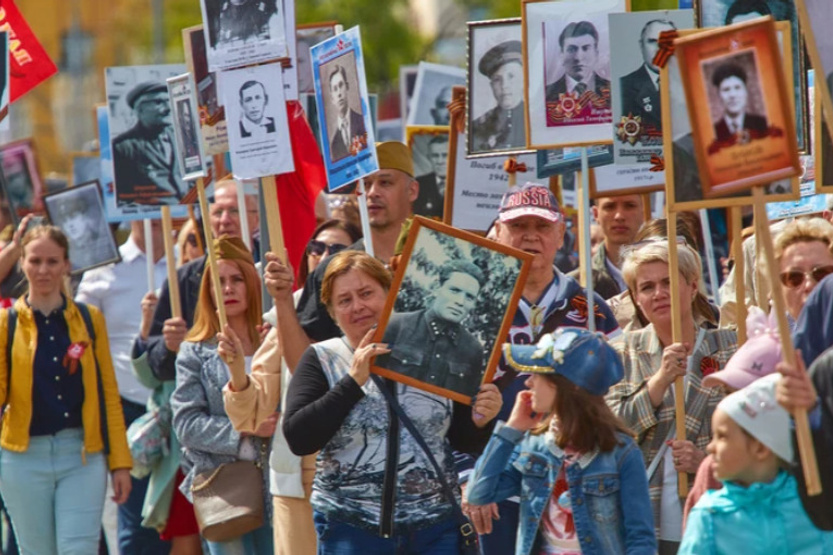 Бессмертный полк рисовать