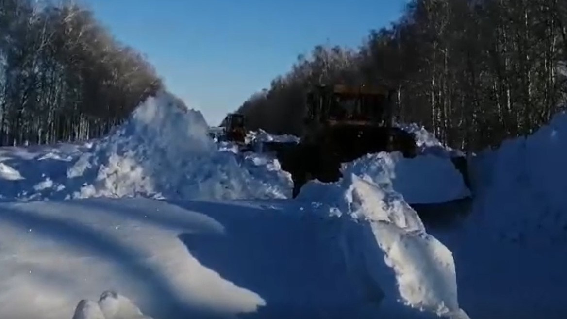 Завалены снегом: в Самарской области заблокированы 18 дорог
