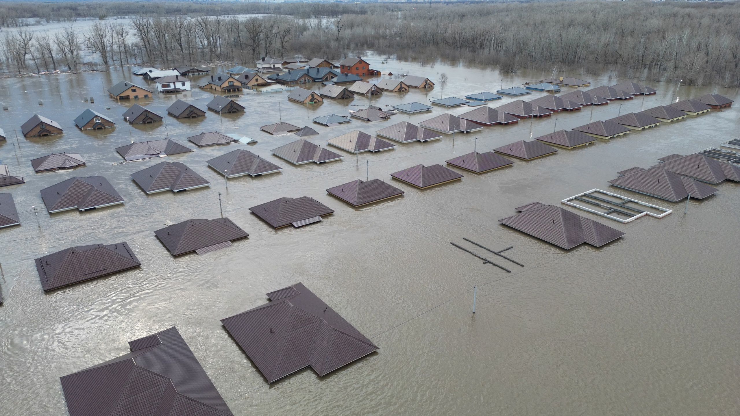 1745 домов признаны аварийными: в Оренбургской области оценивают ущерб от паводка