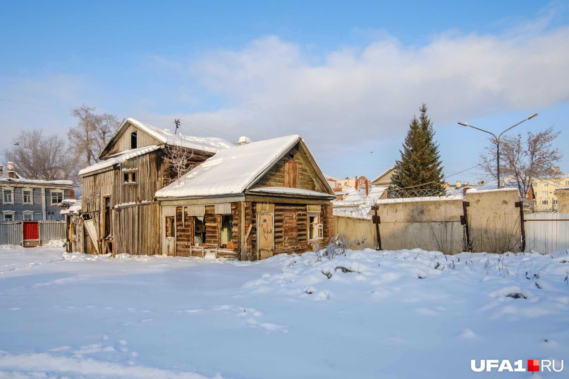 Фото с другой стороны