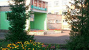 Деньги не пахнут: директрису школы в Башкирии загнобили за победу в конкурсе на самый ужасный туалет