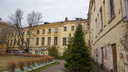 Не получилось сделать аллею музеев: старинный дом в центре Ярославля выставят на продажу