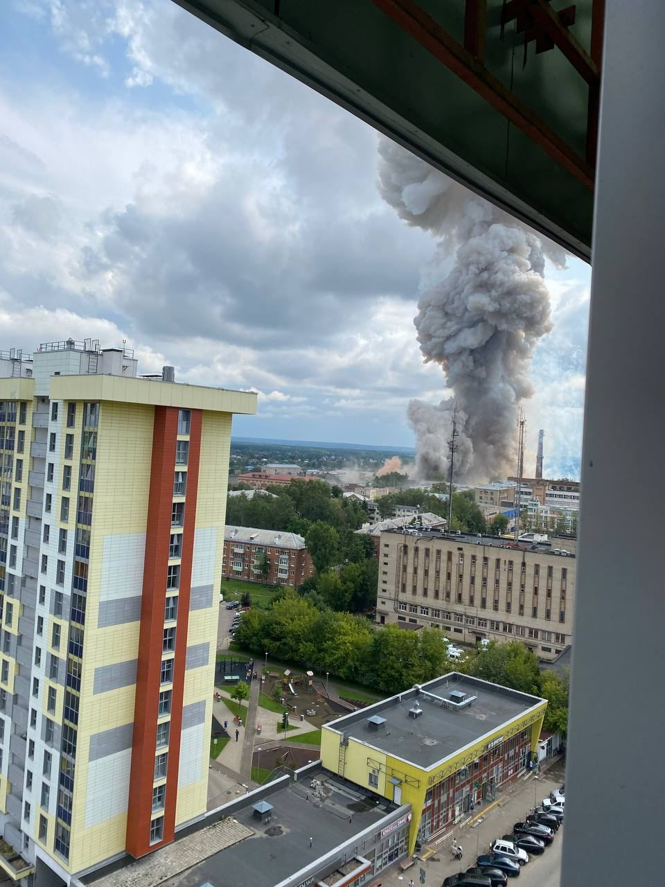 Взрыв на Загорском оптико-механическом заводе в Сергиевом Посаде: что  известно, пострадавшие - 9 августа 2023 - ФОНТАНКА.ру