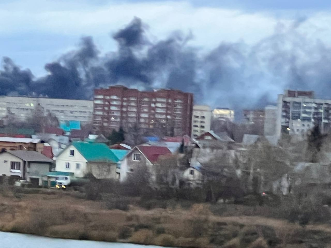 По данным МЧС, в городе произошел пожар на Станционной По данным МЧС, в городе произошел пожар на Станционной