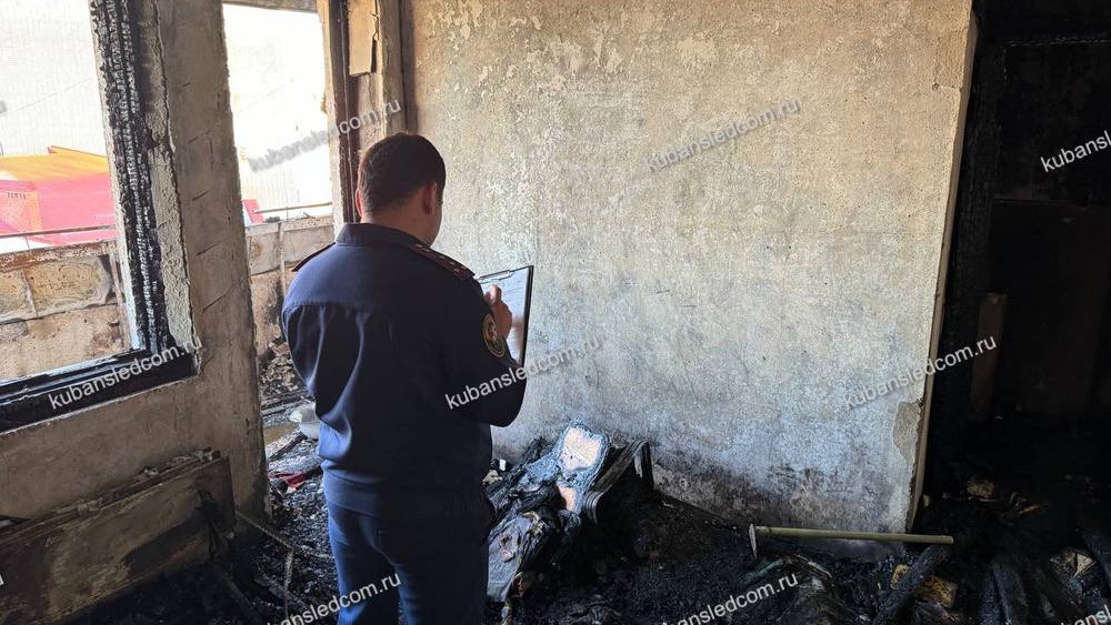 В Краснодаре во время пожара в многоквартирном доме сгорел мужчина