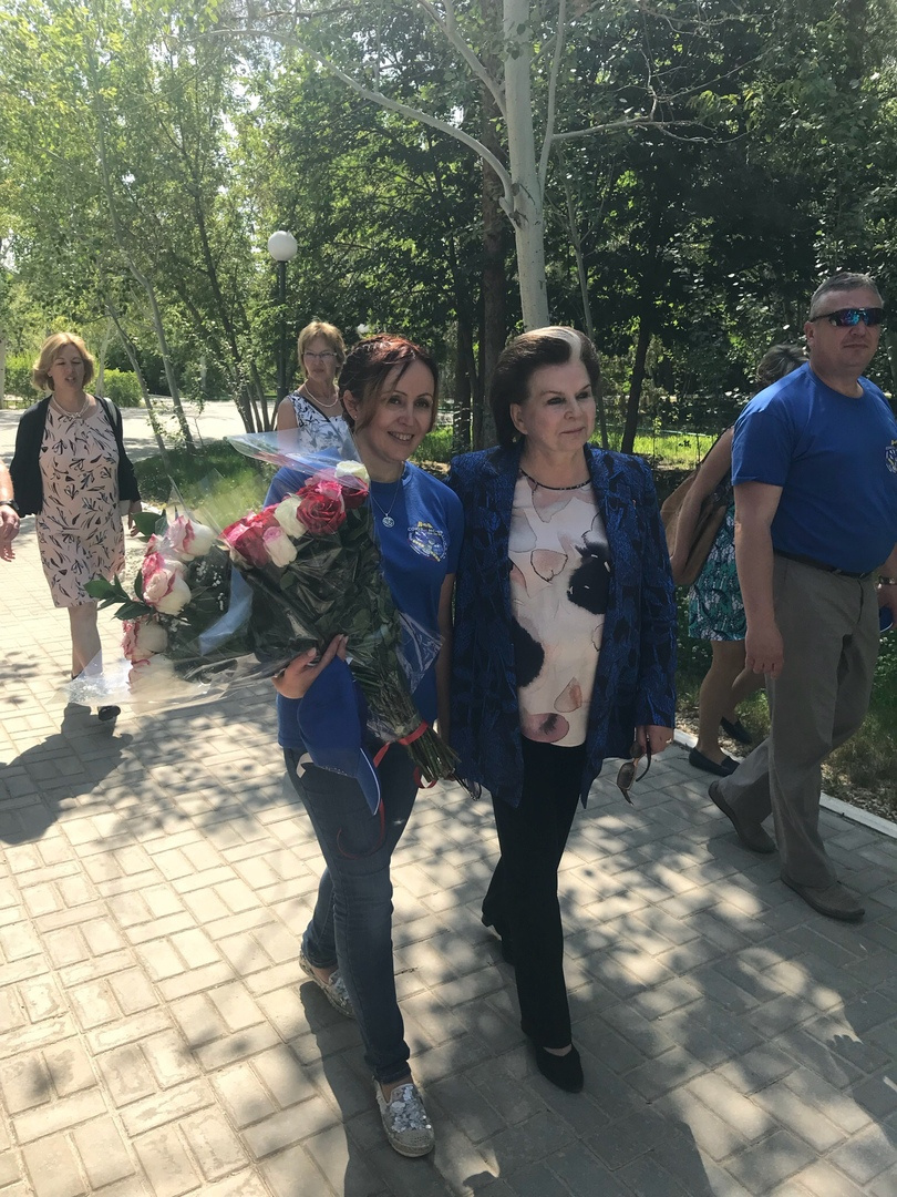 Жена Сергея Прокопьева Екатерина и первая женщина-космонавт Валентина Терешкова Жена Сергея Прокопьева Екатерина и первая женщина-космонавт Валентина Терешкова