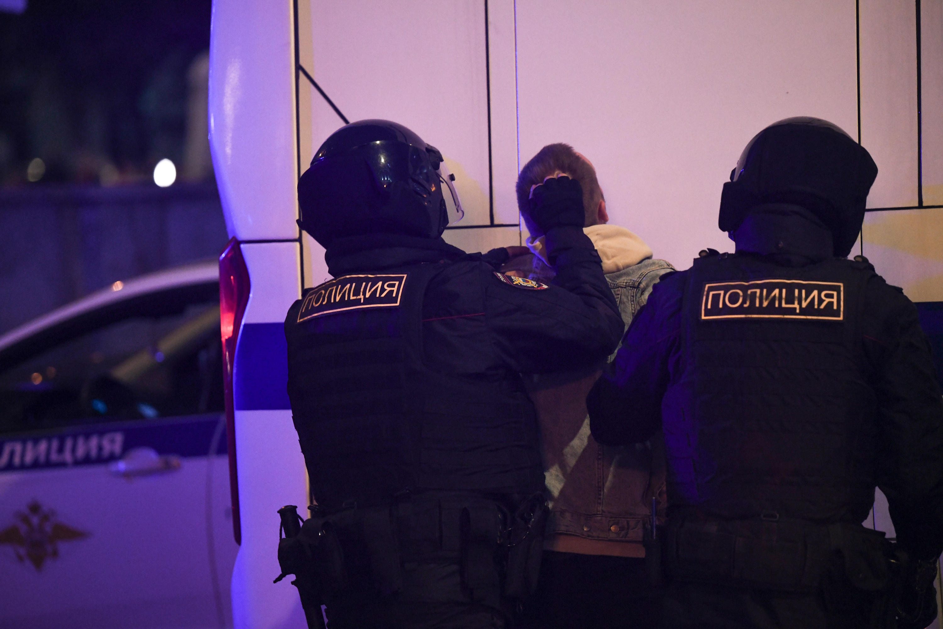 ​Полиция Краснодара опубликовала видео допроса проституток нетрадиционной ориентации | Югополис