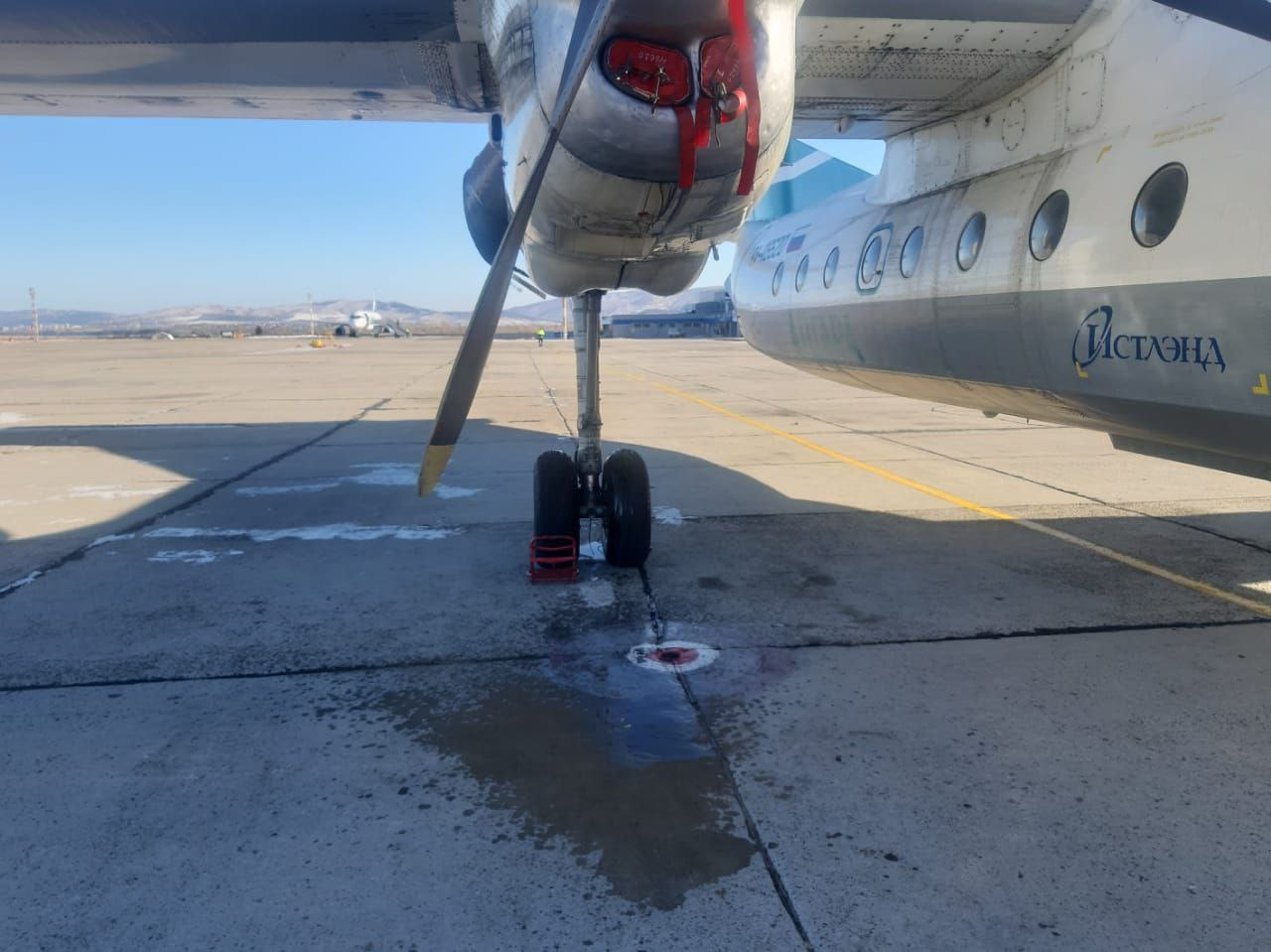 Самолет сел в штатном режиме в Чите с помощью вспомогательного двигателя