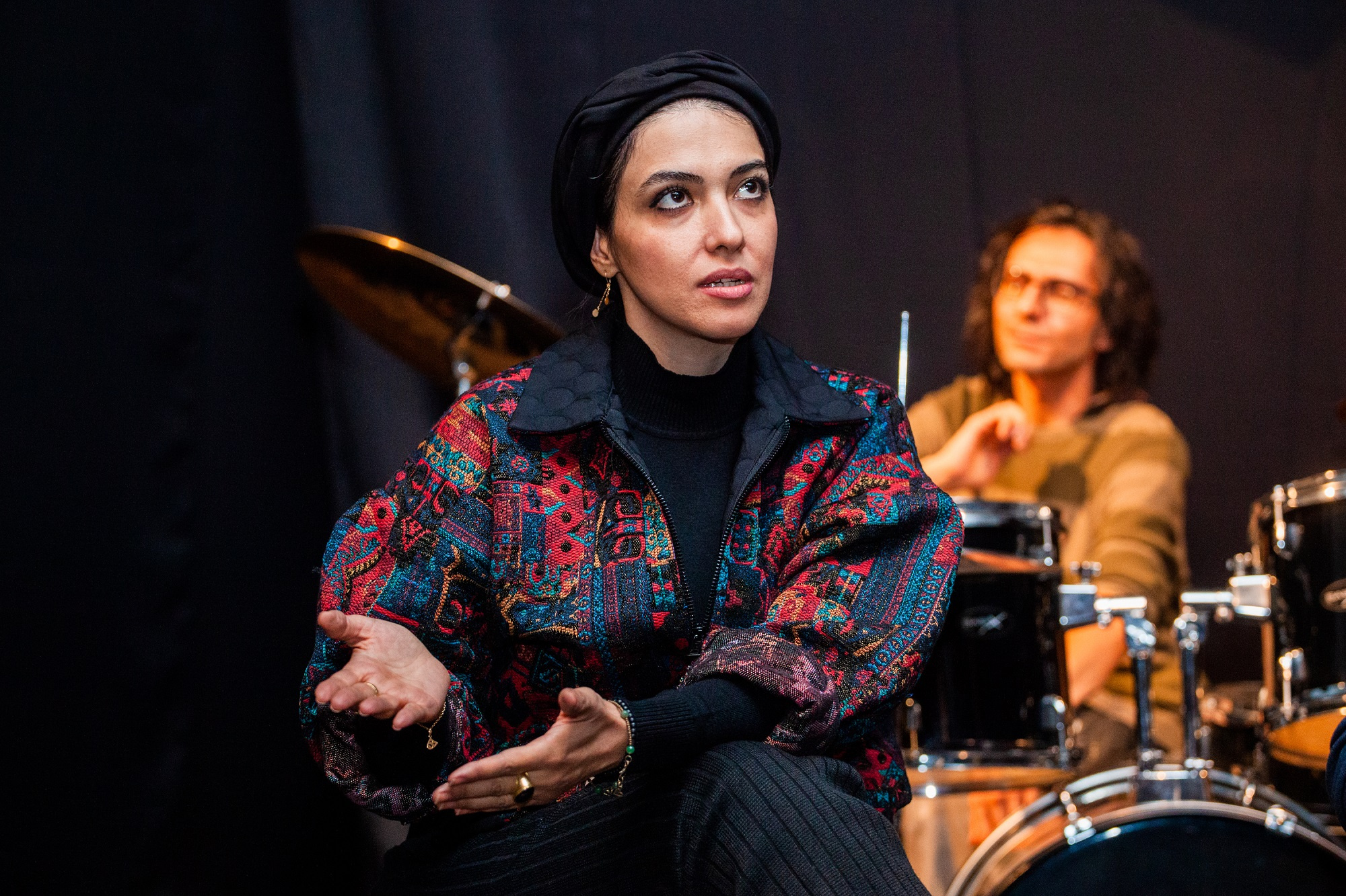 Иранский театр в «Балтийском доме»: средневековый эпос, женщина-сказитель, джаз и песня исламской революции