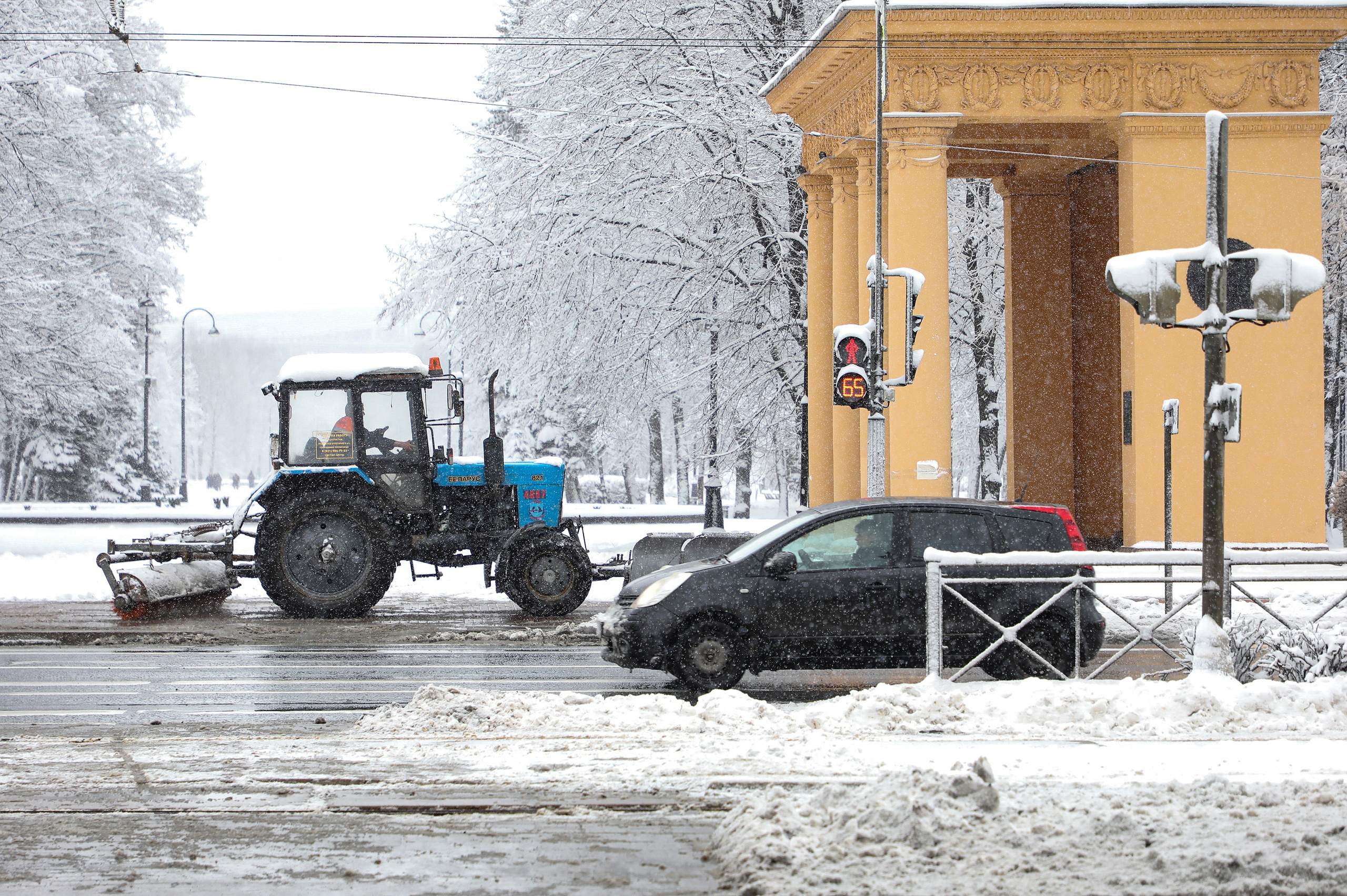 Уборка снега в спб