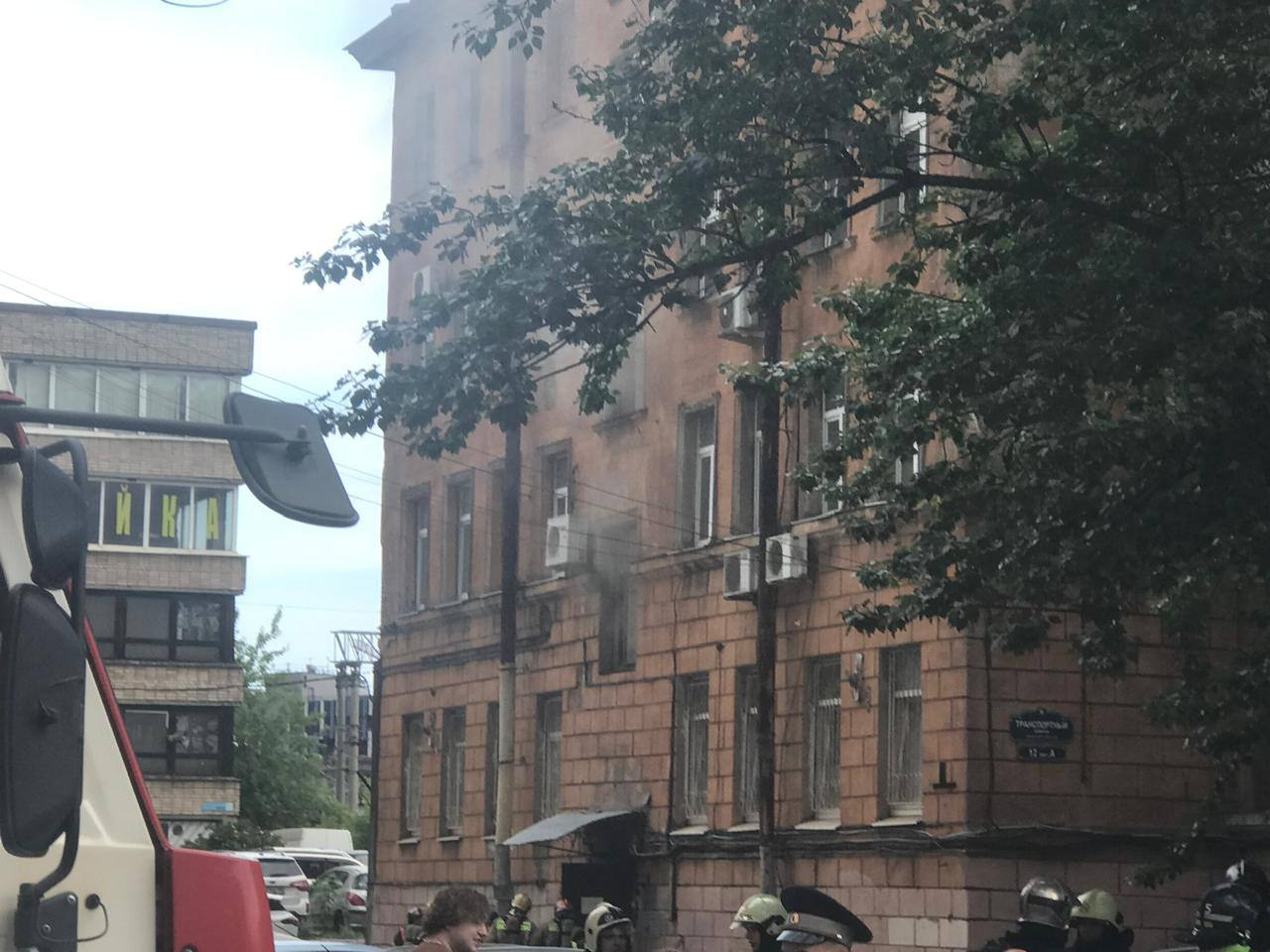 В Петербурге временно перекрыли движение по Днепропетровской улице - 6 июня  2024 - ФОНТАНКА.ру