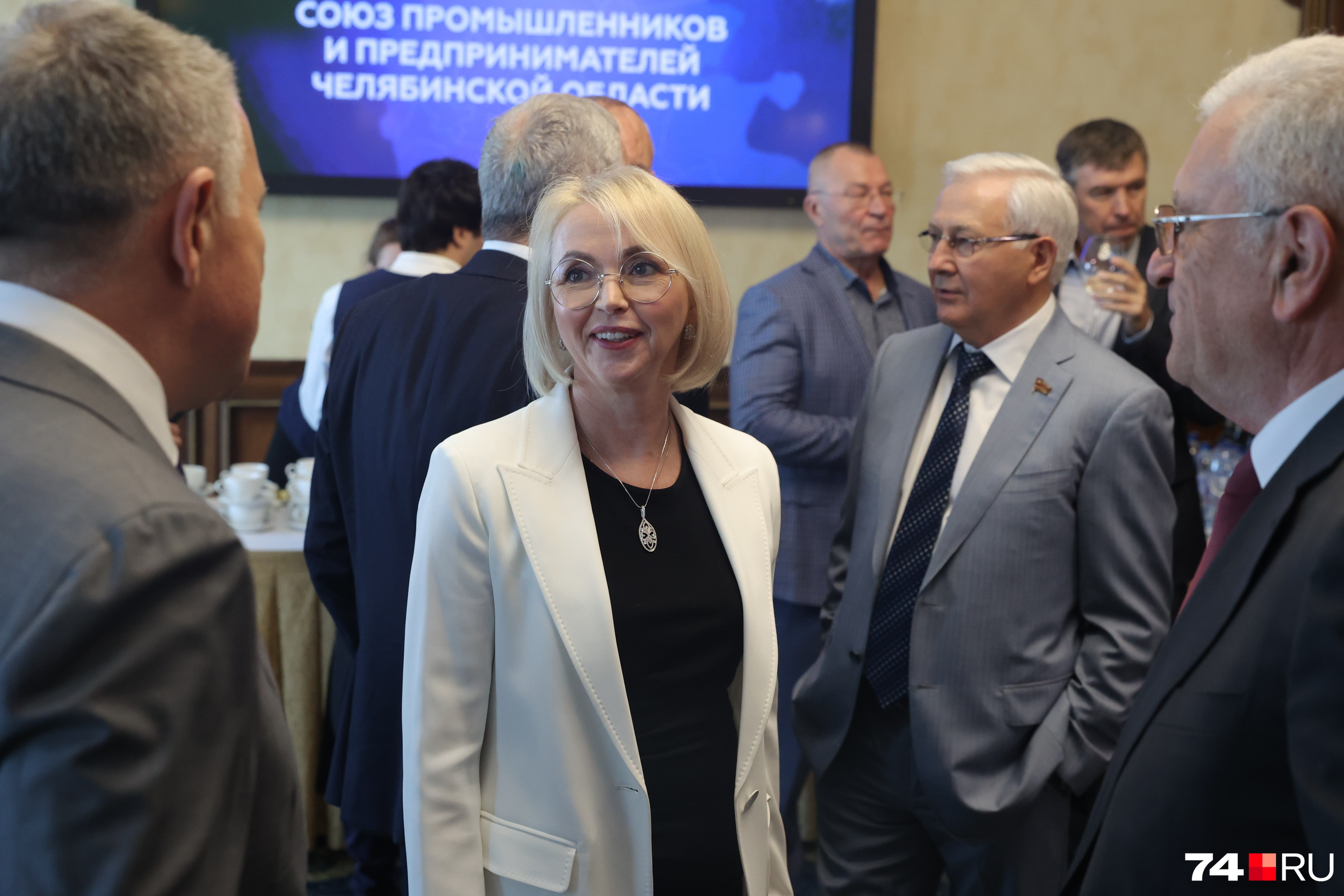 Первый вице-губернатор Ирина Гехт тоже пришла поздравить южноуральских бизнесменов