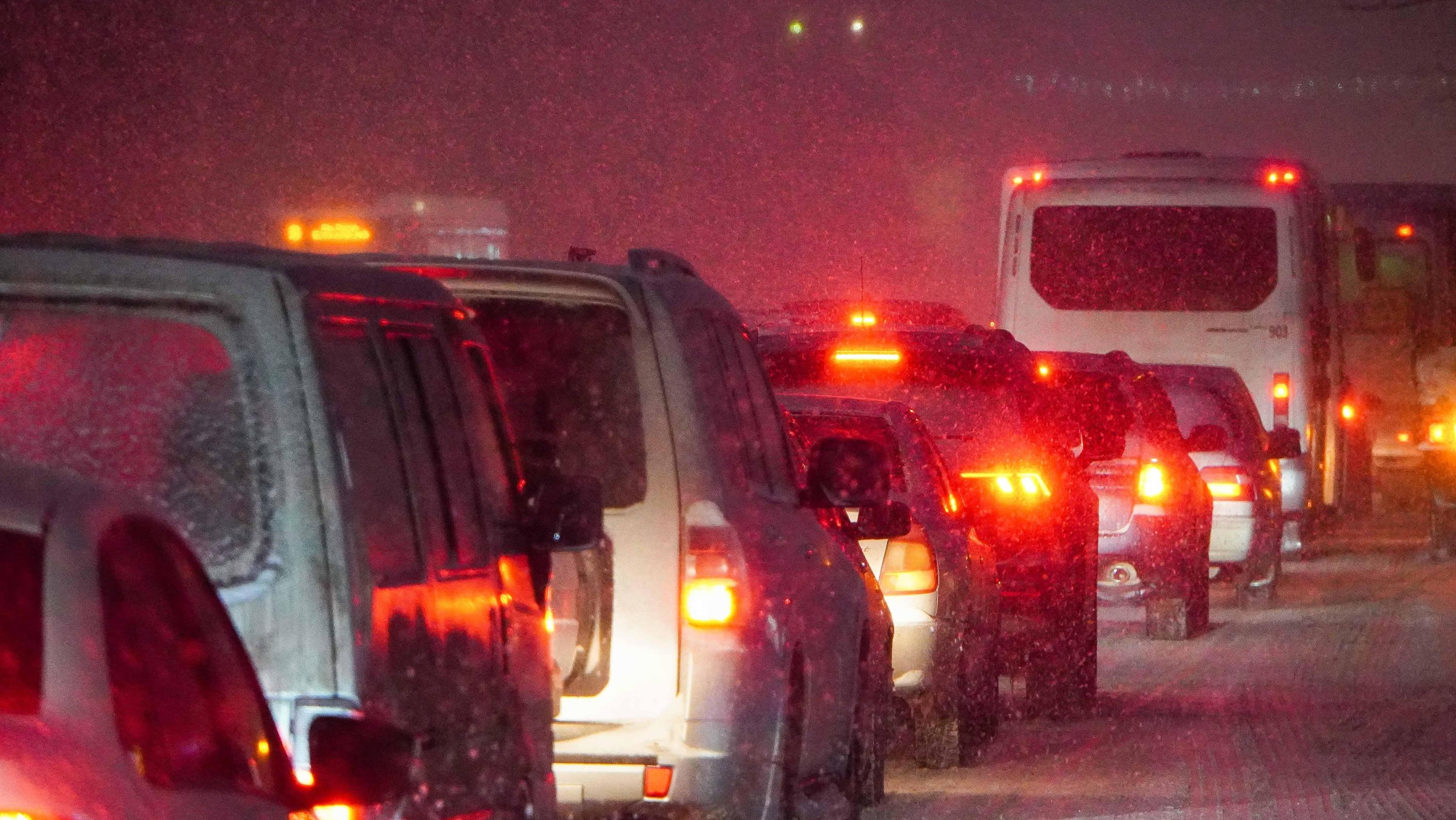 Транспортный коллапс произошел в Томске из-за резкого похолодания