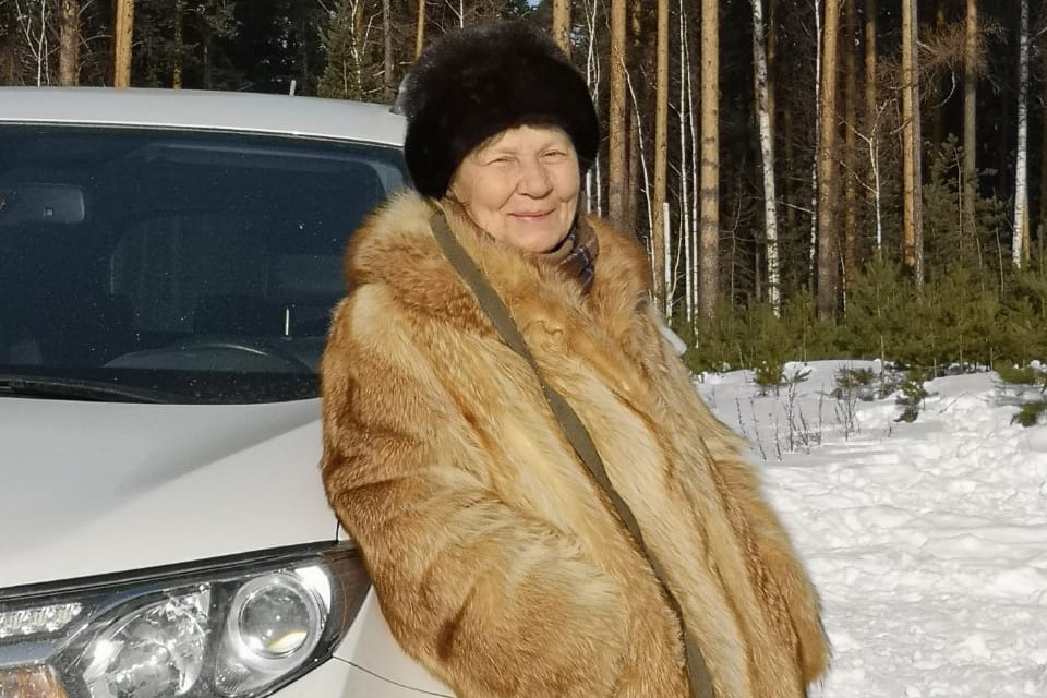 В Екатеринбурге разыскивают бабушку в рыжей шубе