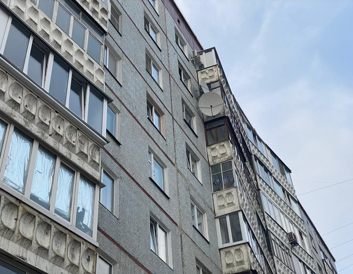 В Омске 6-летний мальчик упал с девятого этажа