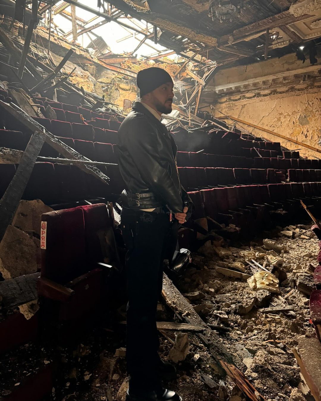 Киркоров шоу 2024. Киркоров шоу 2024. Киркоров 2023. Выступление артистов. Киркоров костюмы.