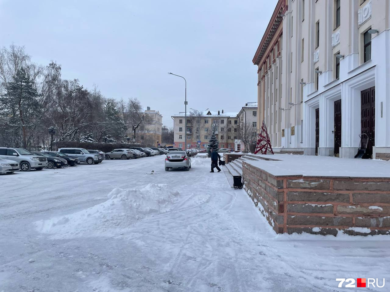 Появляются первые проталины. Место где снег. Место где снег. Проталина это для детей. Проталины весной.