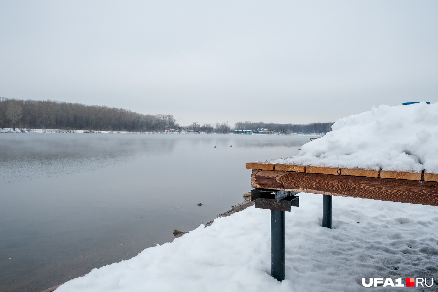 Смотровая у воды