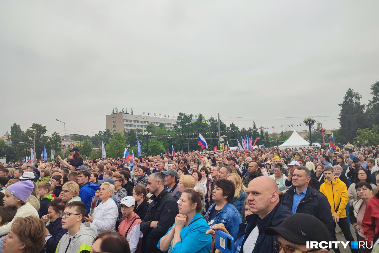 В Иркутске в День России выступил «Хор Турецкого»: видео - 12 июня 2023 -  ircity.ru