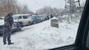 Десятки ДТП и пробки: Новосибирск накрыл снегопад — хроника событий