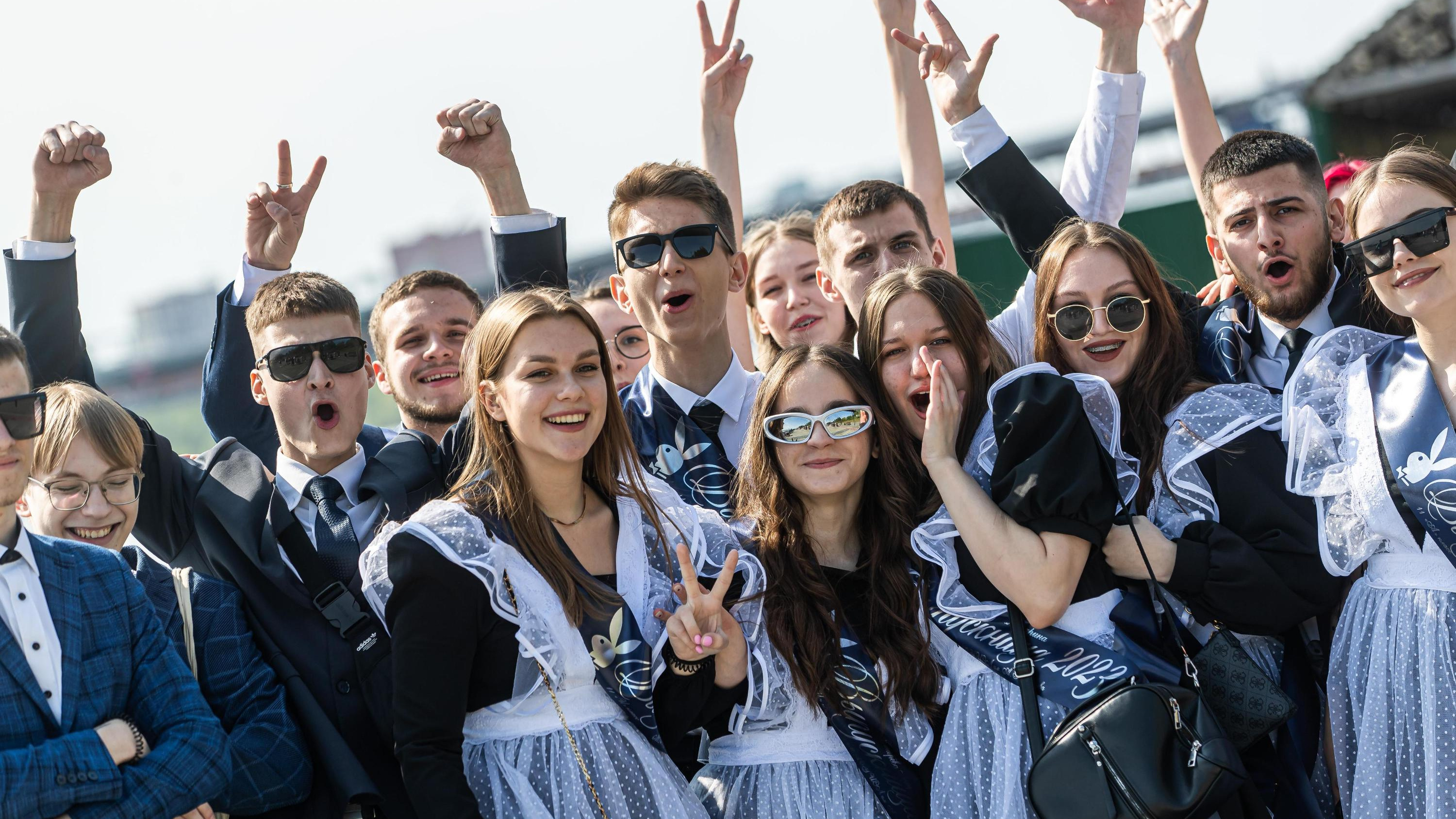 Меры безопасности будут усилены: как в школах Новосибирской области пройдут последние звонки и выпускные