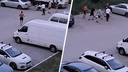 Толпа мужчин избила парня на Затулинке — видео с нападением