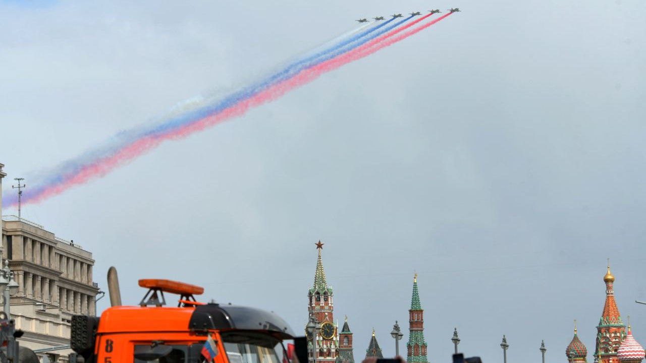 Президент выступил с речью, Парад начался. Как в заснеженной Москве празднуют День Победы: онлайн-репортаж