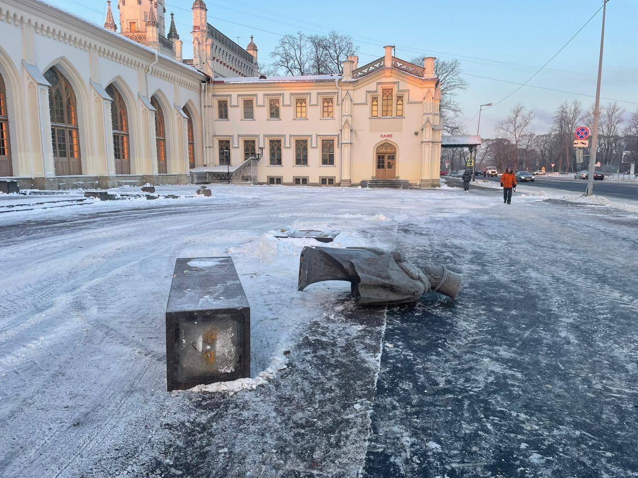 памятник некрасову в санкт петербурге