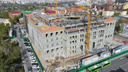 Похоже на огромный дворец? Смотрим с высоты на строительство нового здания вуза в центре Тюмени