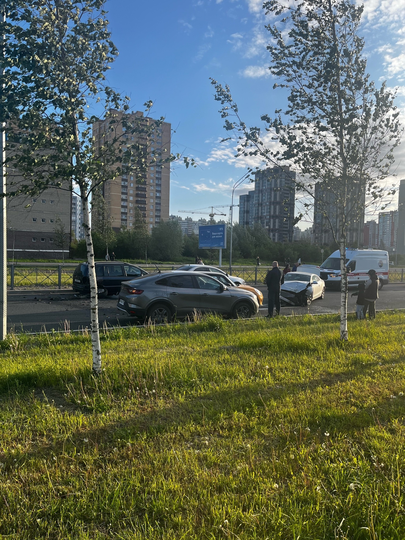 Лучше не соваться». ДТП закупорило дорогу на Маршала Казакова | 30.05.2023  | Санкт-Петербург - БезФормата