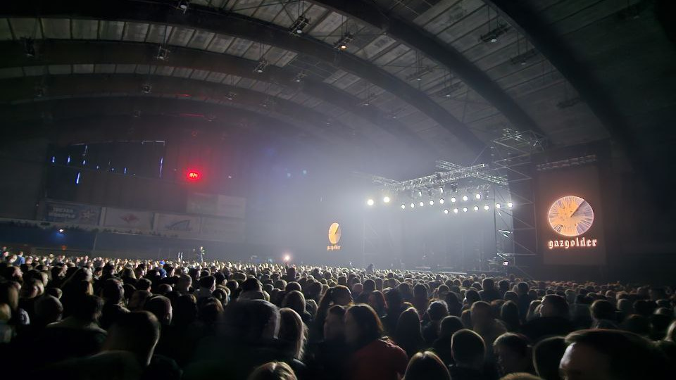 Фанаты Басты показали, сколько людей было на его концерте в Архангельске